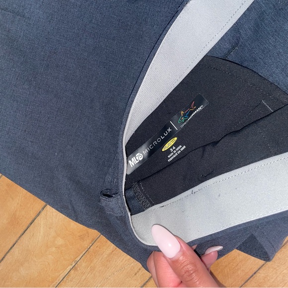 Greg Norman Golf Shorts - Picture 3 of 3